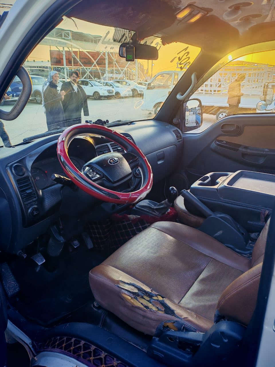 سلام عليكم كية 2700 موديل 2021 رقم بغداد سيارة جاهزة بيه تخم تاير جديد 

مبدل فقط بنيد مابيه حادث سيارة نضيفة وجاهزة 

باسم شركة ابداع البعاج تريد تحول او تريد بس وكاله شتريد موجود 
السعر 127

 ***********
