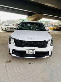 سورنتو موديل 2025  خليجيه مكفوله كفاله عامه حتى من الرصعه ماشيه 10 الف...