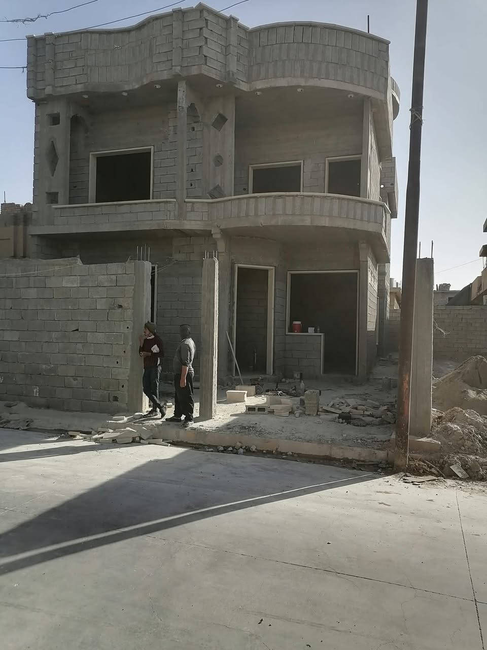 سلام عليكم  كادر عمل حجر حلان انواع واجهات البيوت وانواع الكوبلنات كرسته عمل حف ودرز  استفسار ***********
