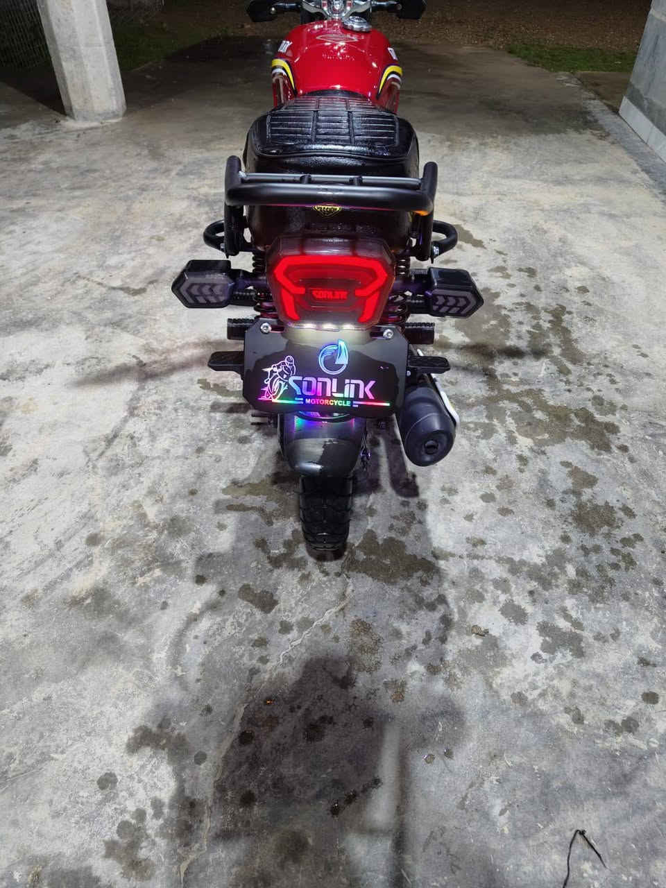 للبيع مكان تاجي محرك 200ضاغطة وزنجيل ب850وبيه مجال للطيبين تواصل واتساب او خاص ***********
