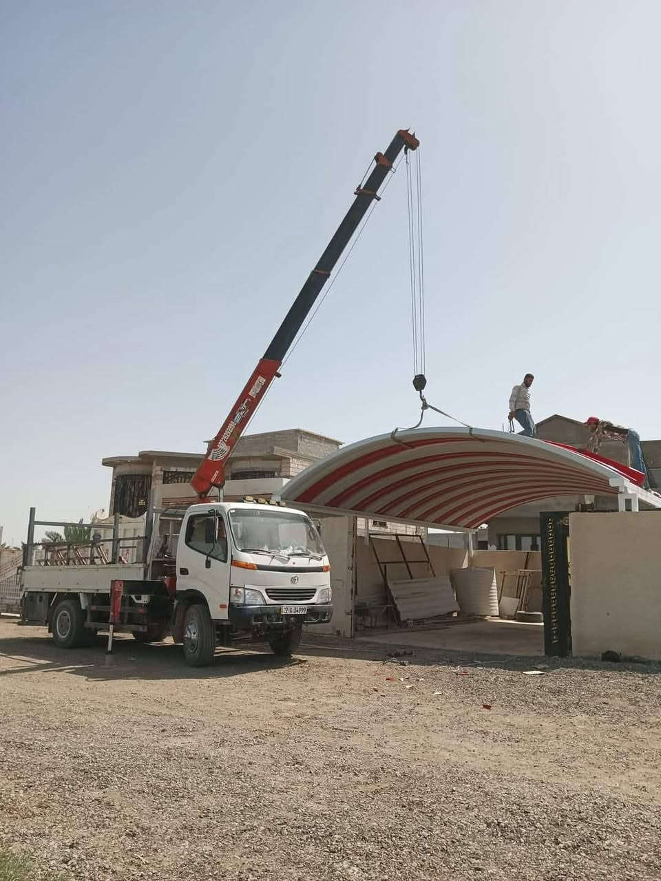 السلام عليكم للبيع كرين مال كنتر يونك 4 اسلايتات مع مضخه جديده كرين ماشأ الله خير من الله جاهز للعمل بي باج من اشتريته سعره مناسب مكاني بصره ابو الخصيب ***********
