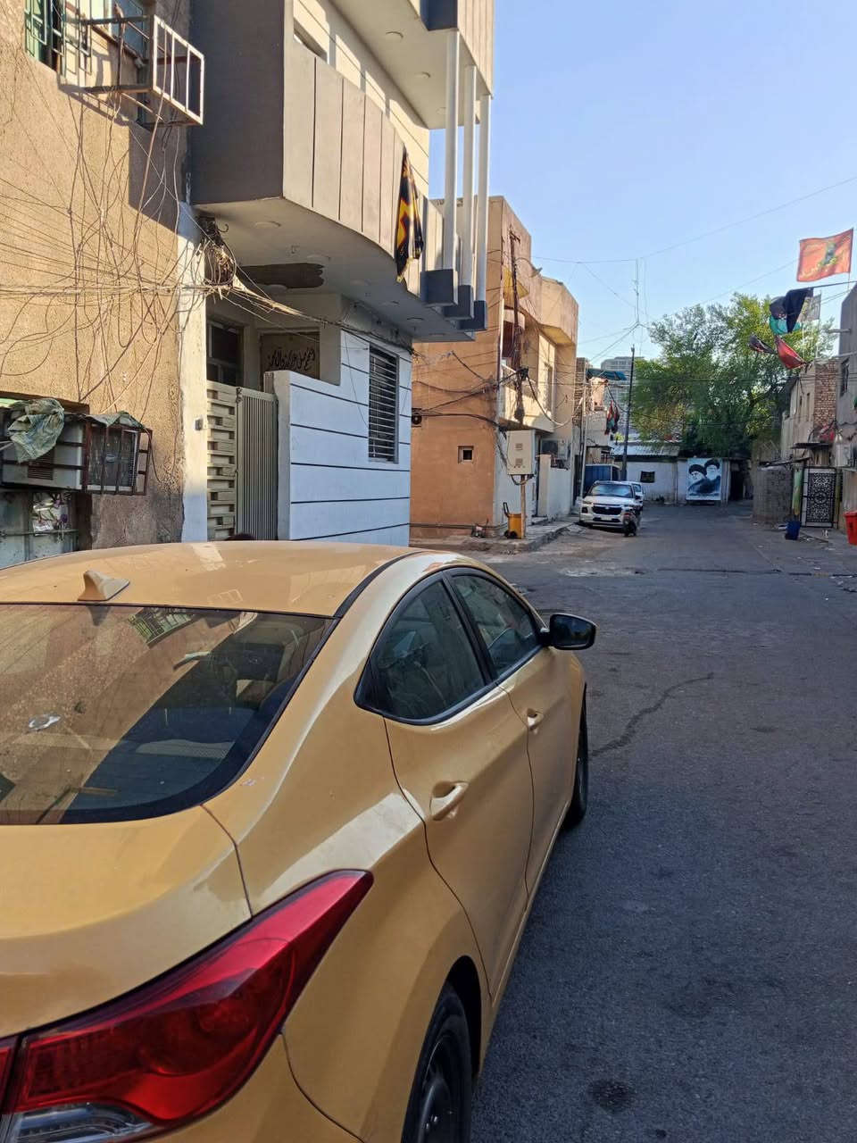 سلام عليكم البيع النتره موديل 13 محدثه 16 وارد امريكي حادثه بكلايت بدون دواخل سياره صبغه أوله كير ومكينه ما مفتوحات لغد شاصي كفاله سياره نضيفه سعر 100وبيه مجال *********** مكان بغداد شارع حيفا
