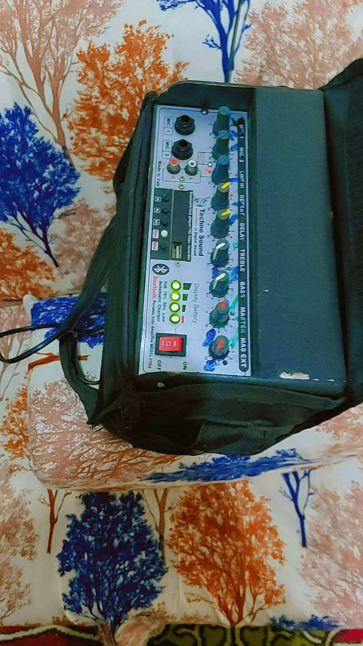 جهاز نظيف جدا للبيع باب أول اصلي يشتغل بلاتوت تسجيل كامل مابيه نقص على الفحص شرط للإستفسار الاتصال على الرقم ***********٠
