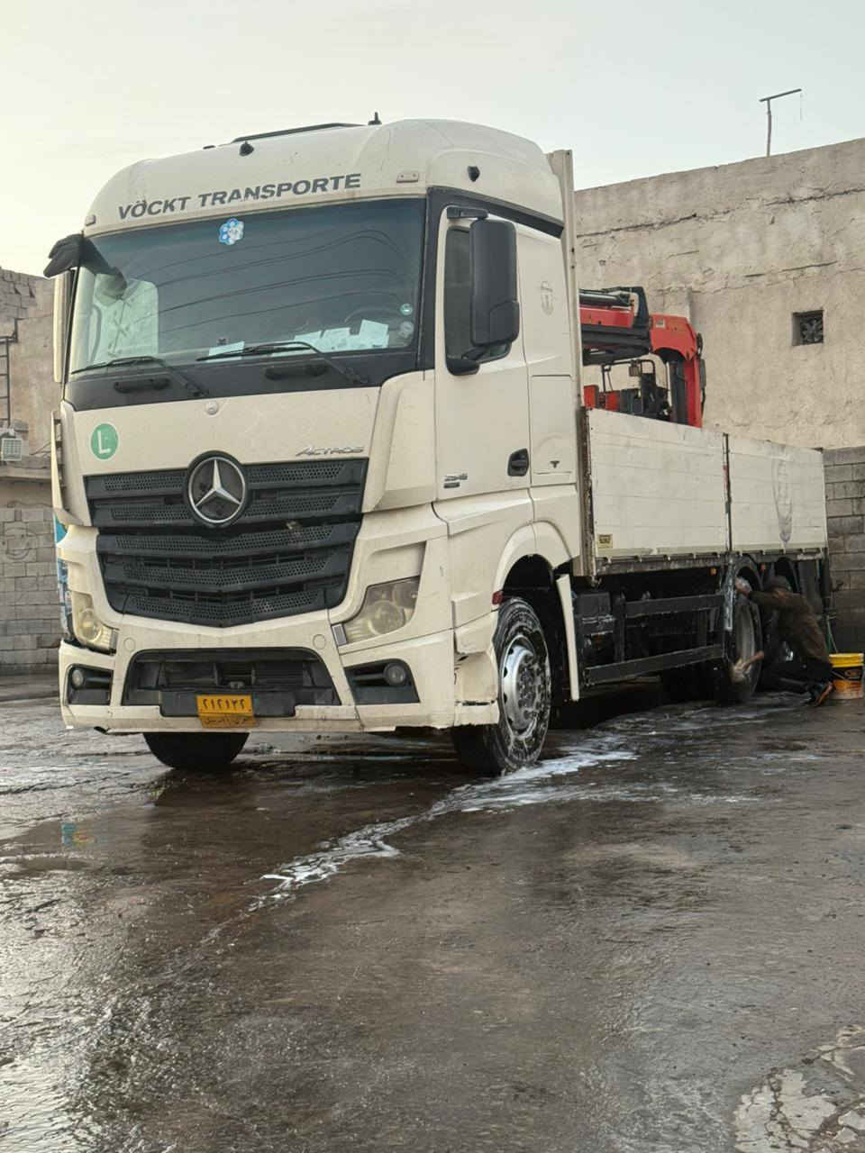 سلام عليكم سياره كتروس وحش للبيع كرين 15بافنكر ليفر حفار موديل 2012 للاستفسار ***********
