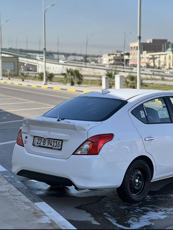 نيسان سني هندي موديل 24
فول مواصفات
بليته زركه 
ماشيه 19000
بيها جاملغ صفحه سايق مبدل
السعر 104 وبيها مجال بسيط 
متوازي على بيعتها عدي ضرف
للأتصال:***********
*********** واتساب
