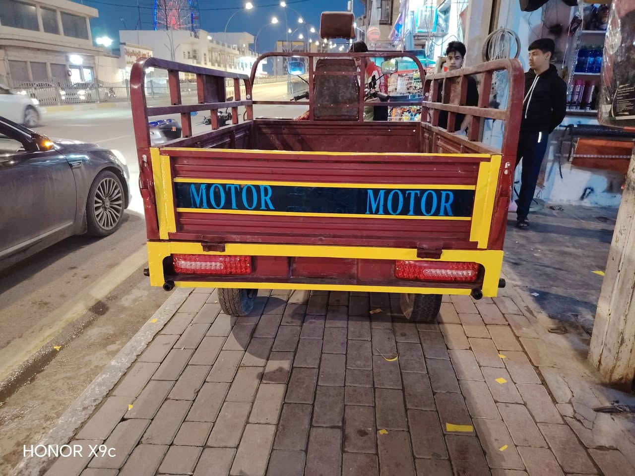 سلام عليكم ستوته للبيع2022سعر1800وبيهامجال ***********
