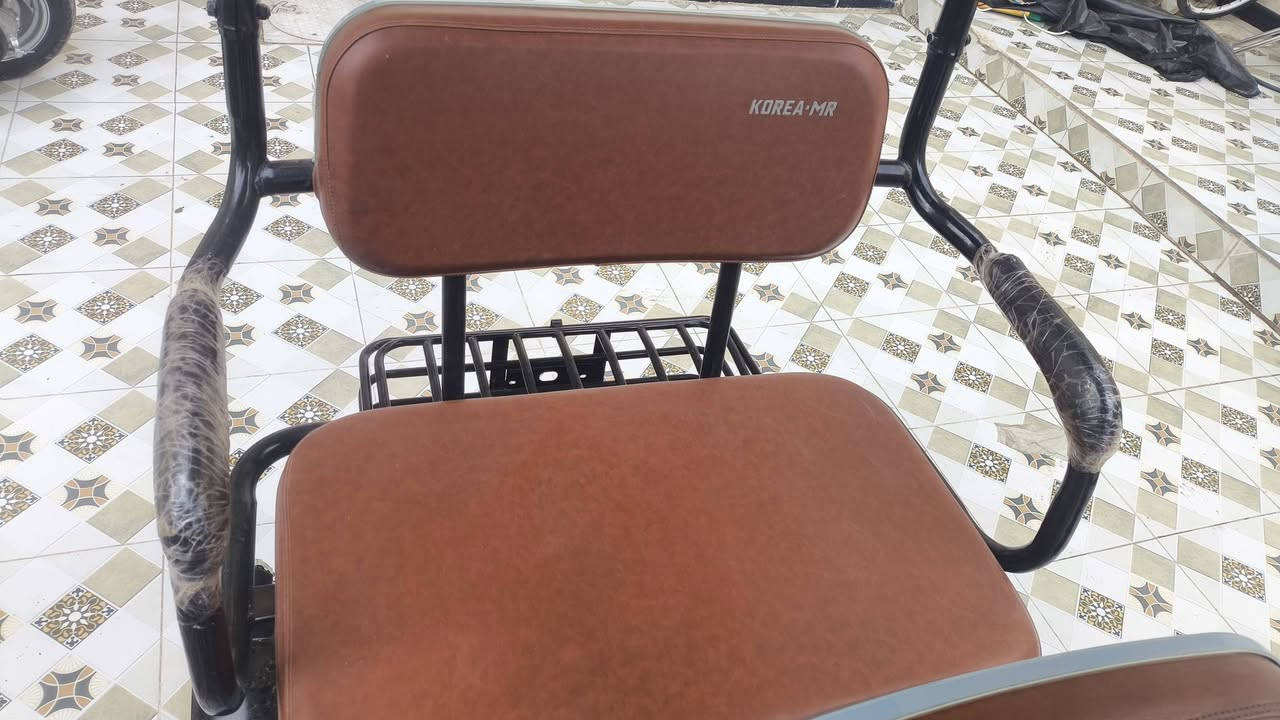 تكتك شحن للبيع السعر مليون  وربع وبيهه مجال التفاصيل اتصل على الرقم ***********
