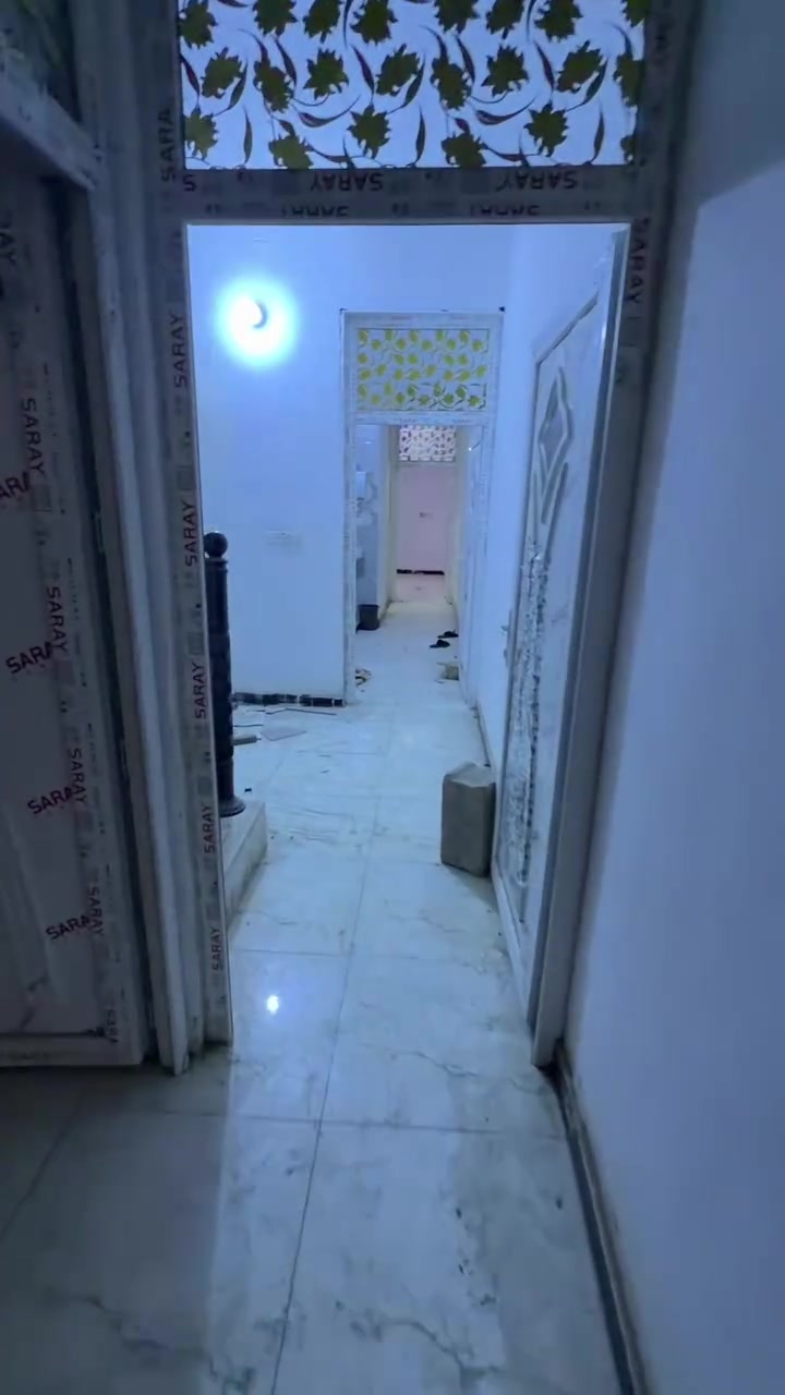 سلام عليكم بيت لليجار 2 طابق شكو جوه اكو فوك ودرج دخالي ودرج خارجي منطقه ام العضام ام النور سعر الايجار 225
هاتف فقط وات ساب ***********
