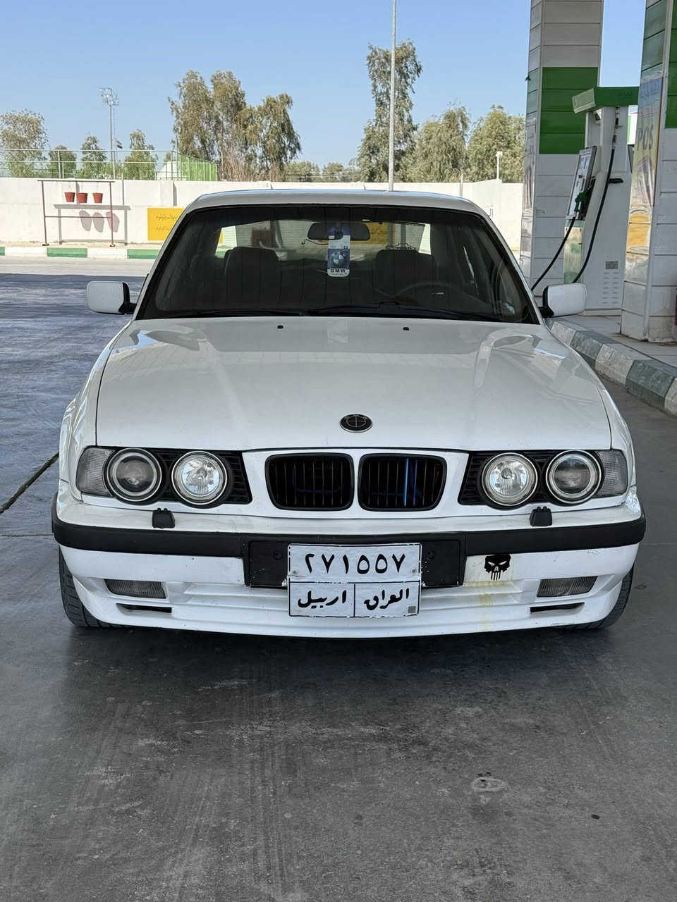 سلام عليكم بي ام 530 مسكر V8 اصل 
رقم اربيل بسمي موديل 94 اصل
دبل ايرباك بجم عريض لات سنتر لك جام كهرباء
ويل شنايزر اصلي دعاميات M دوس M
مري من فصل تتفئه هيترات جام كله شغال تبريد شغال 
سستم صوت حلو كزوز عليه سعر 74 هذا رقمي بي واتساب ***********
