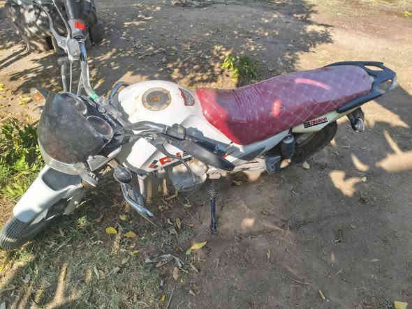 سلام عليكم دراجه للبيع AH موديل 18 مال جناي محرك مكفول حجم 200 السعر 550 بي مجال للاستفسار ***********
