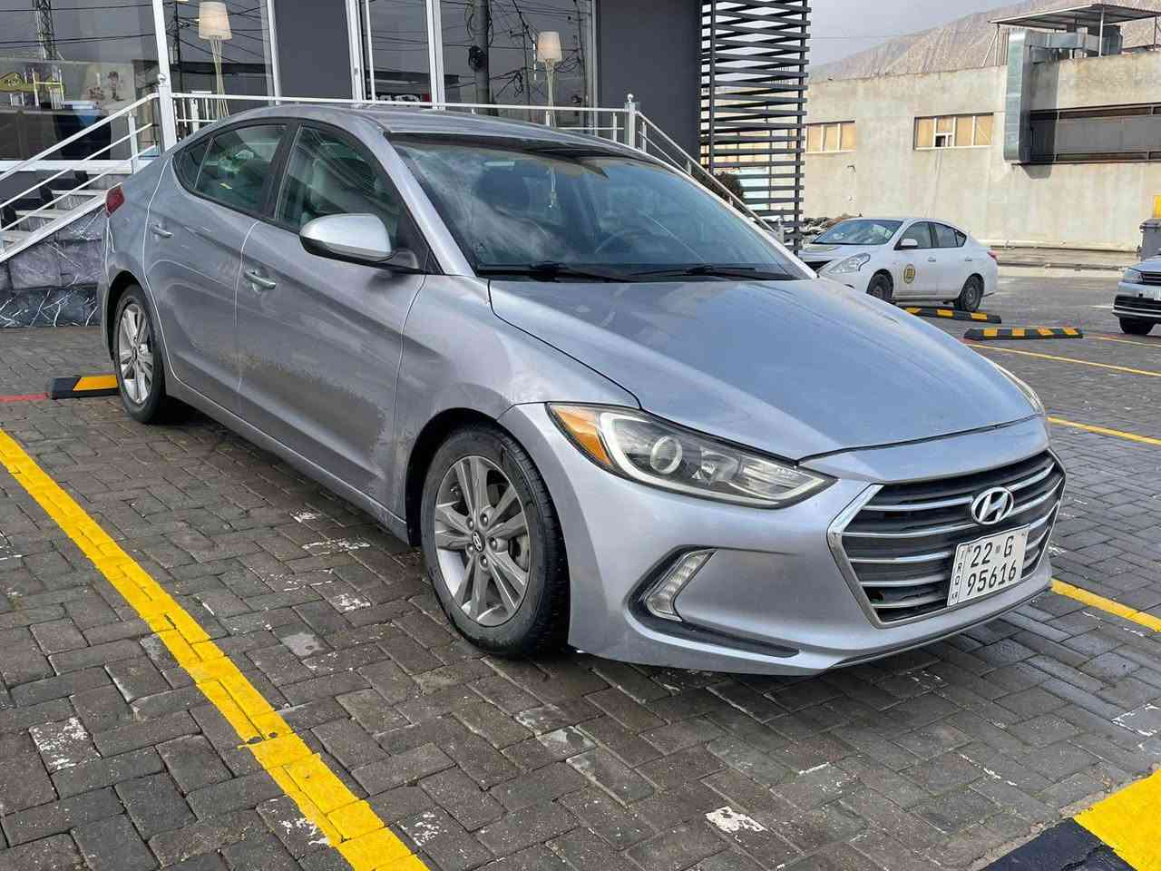 للبيع نقداً… هيونداي النترا موديل ٢٠١٧… محرك دوش… كير اوتو… بيهه جاملغ السايق والصندوك وجاملغ خلفي صبغ… السيارة جاهزة ومابيهه ولا نقص ولا عيب… رقم وسنوية جدد… المكان دهوك… السعر ١١٤ ومجال… عليهه ورقتين غرامة تنخصم من السعر… للاستفسار 
***********
*********** دهوك, العراق
