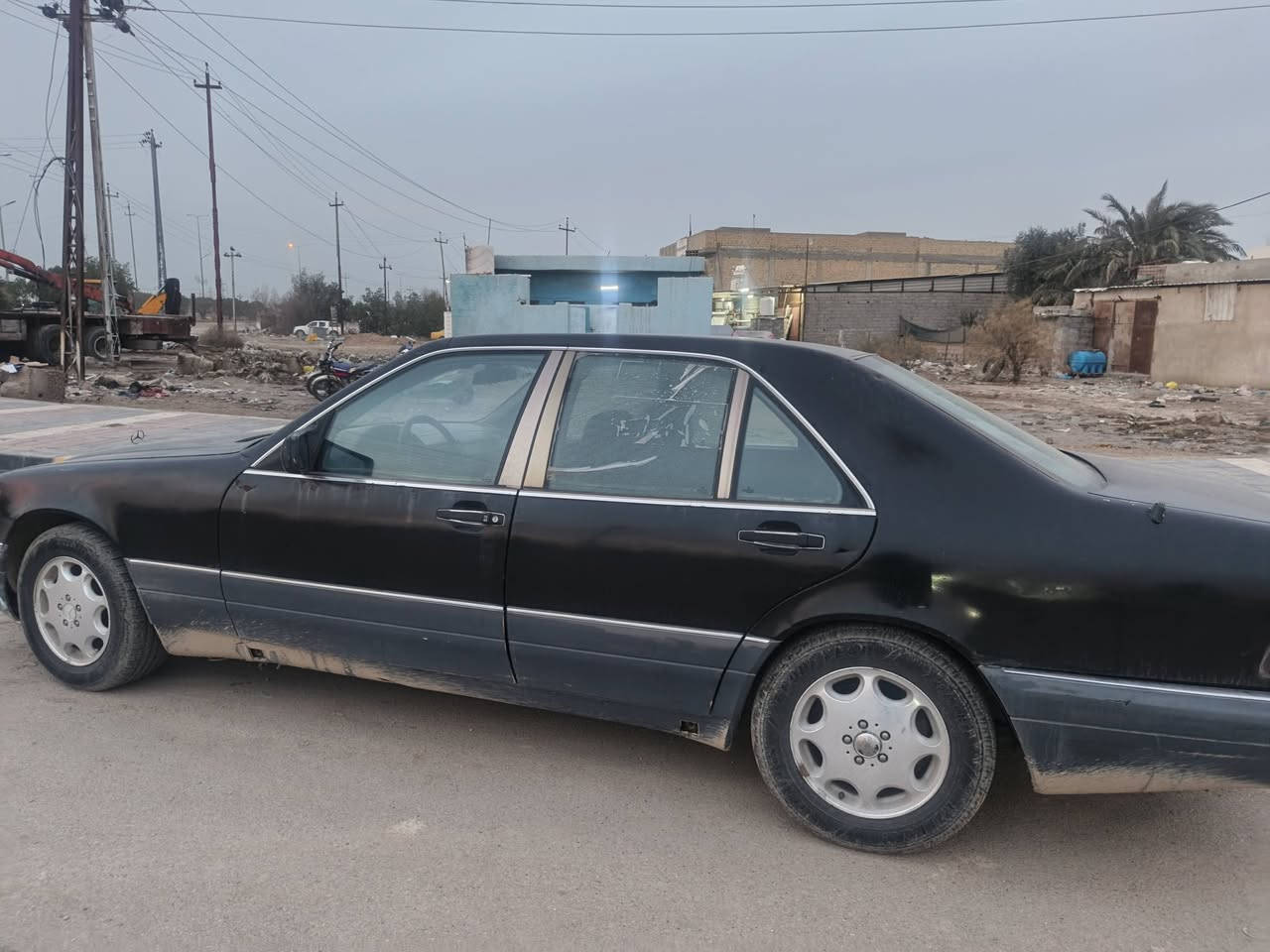 مارسدس شبح محرك ٣٠٠٠فيفيتي محرك كير كارتون حداديه جيده أدوات السعر ١٨ ورقه ***********
