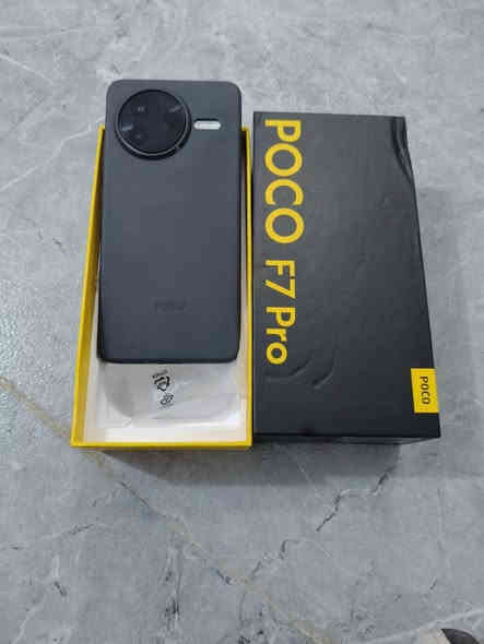 جهاز بوكو f7برو مستخدم قليل نضافه 100 ذاكره 512 الرام 12 معالج سنابدراكون gen3  بوبجي 120 فريم بطاريه 6000 شحن 90 واط مقاوم للماء والغبار صوت ستريو كامل ملحقات السعر 500 المكان ناصريه حبوبي قرب الوطني *********** ناصرية
