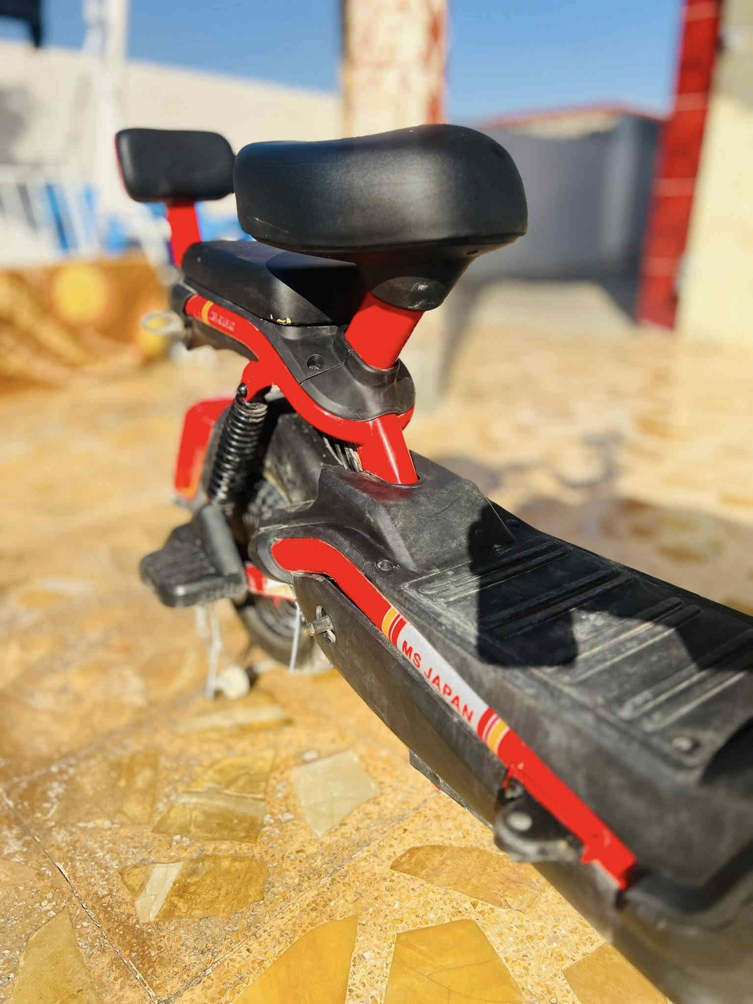 #للـبـيـع_دراجـة_شـحـن
#حـجـم_14_ضخم
#مـوديـل_2025 
#اربع_بطاريات_شرط_مايصرف_شحن
#سـرعـة_55

#كـامـل_بـدون_نـقـص
#الــســعــرر_260_وبي_مجال
#مكاني_بيجي_قرية_المزرعة
***********
