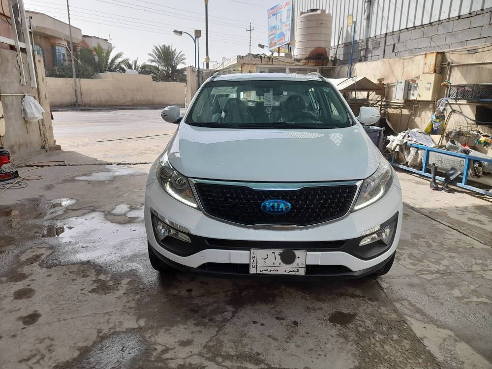 كيا سبورتج خليجي موديل ٢٠١٥ رقم بصره تحويل السياره كفاله عامه من الصبغ والبارد والشخط ماعدا باب السايق مبدل اصلي مال الوكاله زيرو بدون صبغ اثر طخه صغيره محرك 2000 دوش السياره جاهزه كلش ربع ماتصرف عليهه ماشيه ١٣٧ مكان السياره بصره ابو الخصيب للإستفسار *********** السعر ١٤٨ مجالهه كلش قليل البصرة, العراق
