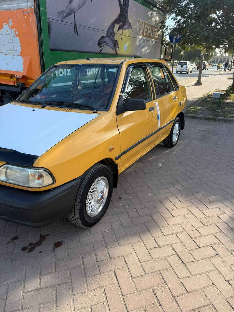 سلام عليكم سايبه موديل 2011 سياره خير من الله تخم تاير جديد رقم انكليزي مشروع وطني سنويه جديده هيا وغرامات مصفره تحويل ثاني يوم سعر 30قفل ***********
