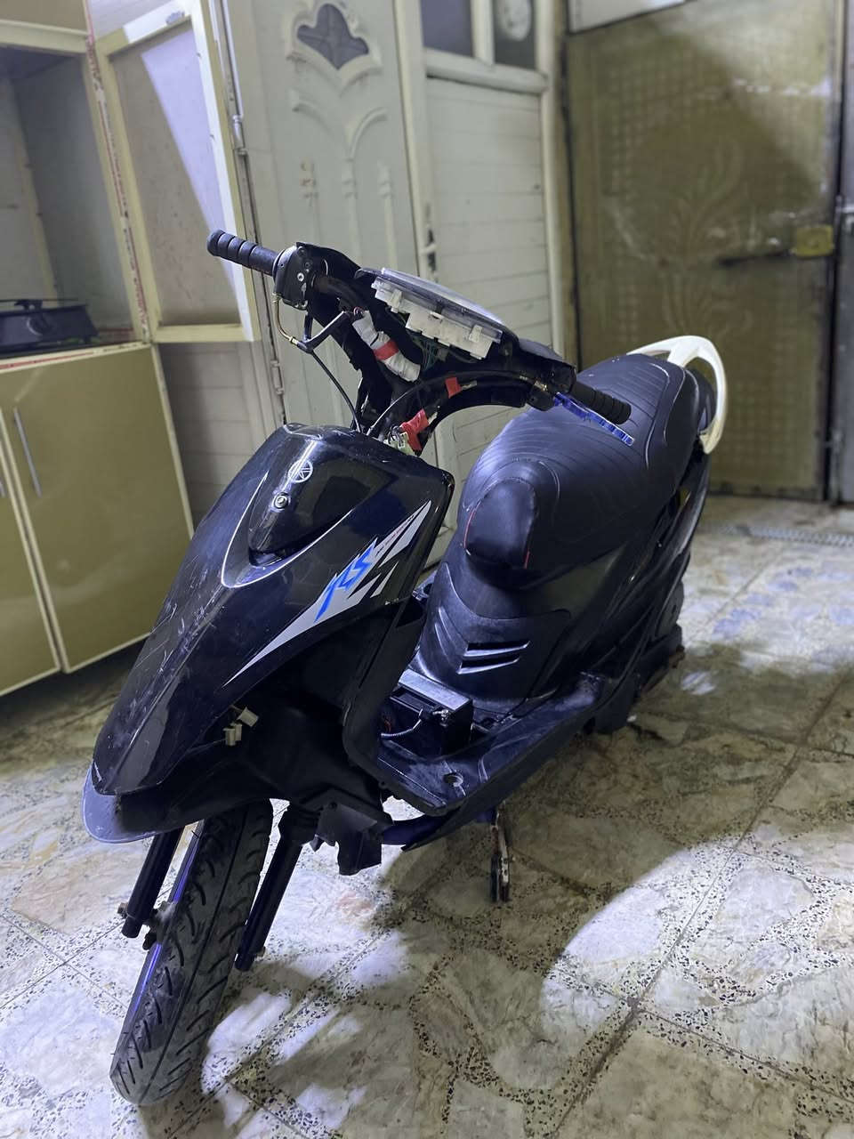 سلام عليكم دراجه ماكس عدله للبيع دراجه حلوه ومكينتها كلشي ما بيها وكفرات الكدام لحيه+اشاير +الكفر الأمامي مال لايت موجود اني فاتحهن كهربائيات كلها شغاله دراجه تشتغل سلف وهندر الدراجه معروضه ٤٥٠ مكاني بغداد البياع حي الرساله الثالثه رقمي ***********
