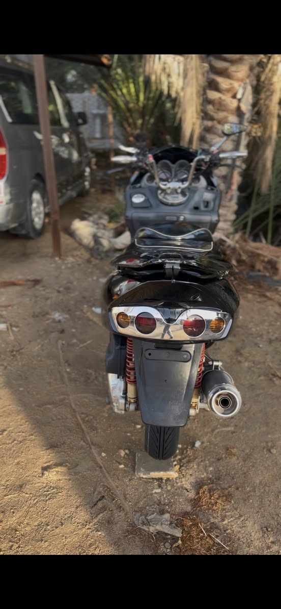 سلام عليكم فورزه 6/0 لون اسود بلادي  استيرن رياضي  دوسات نيكل
استاند حساس  
كهربايات كيجات كلهه شغاله 
مكينه اكلجات مكفوله طستهه ناعمه نكره باي وقت حماوه نص ثابته شلعه ومعدل فول 
 دراجه جاهزه بدون نقص سعر خاص ***********
