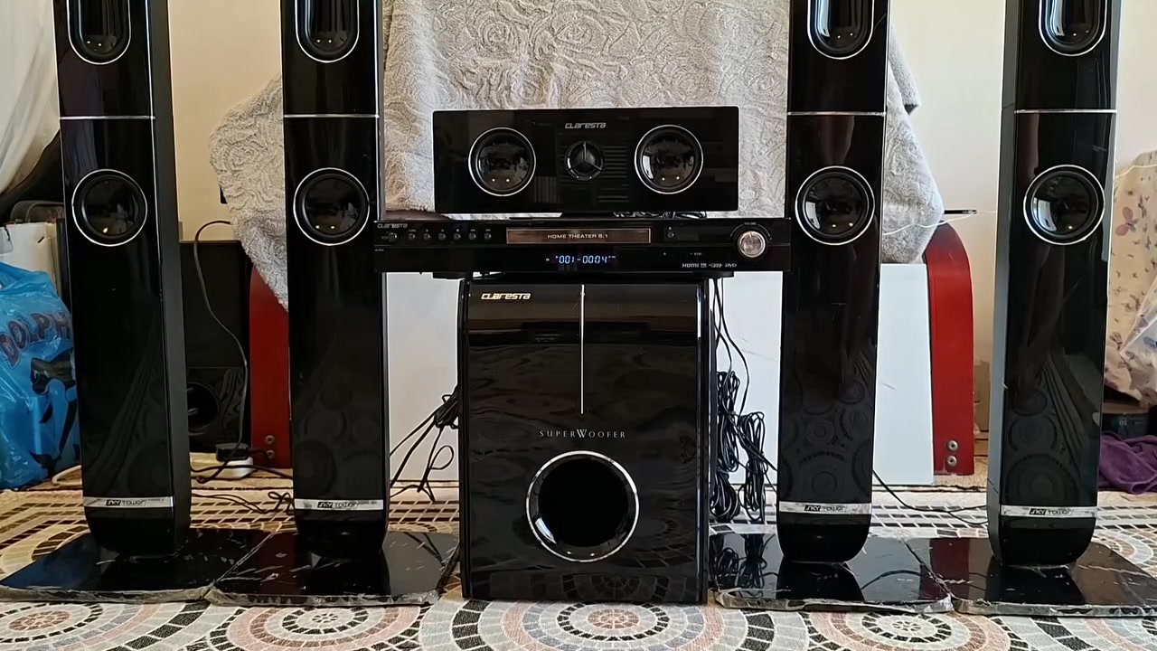 السلام عليكم 
هوم سستم من ماركة كلاريستا 
Home theater 5.1 claresta HDMI USB 
راديو 📻 FM اوبتكال مدخل aux و فلاش
جهاز شغال بالكامل ما داخل تصليح نضيف جدا 
كهرباء ٢٢٠ فولت صناعة اندنوسيا صوت جدا حلوه ناعم
سعر ١٢٥ الف 
للاتصال *********** عنوان كركوك 
توصيل كافة محافظات العراق
