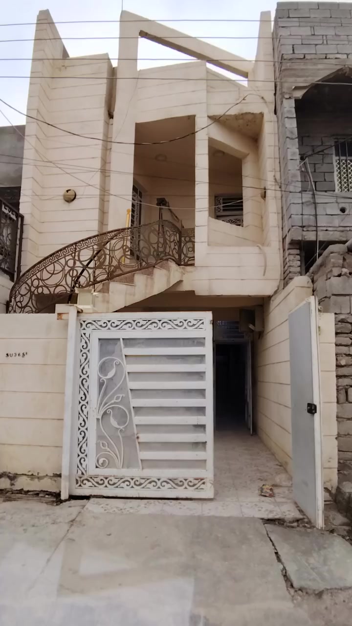 للايجار للايجار مشتمل طابقين بالخضراء خلف الضريبه مساحه 100م يحتوي على 3 نوم مطلوب عائله صغيره للاستفسار اكثر مراجعه مكتب الصفاء للعقار ***********
