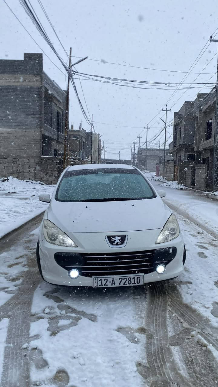 السلام عليكم ورحمه الله وبركاته
بيجو  307 2006  كير ومحرك كصه جداد  تبريد  ثلج  سياره نضيفه وعليها ادامة كاملة  شاشة وكامره خلفيه سياره بسمنا تحويل ثاني يوم  . الضرر بابين مبدلين  السعر ٥٨$ شراي خابر وتدلل ‭0778 101 1851‬
