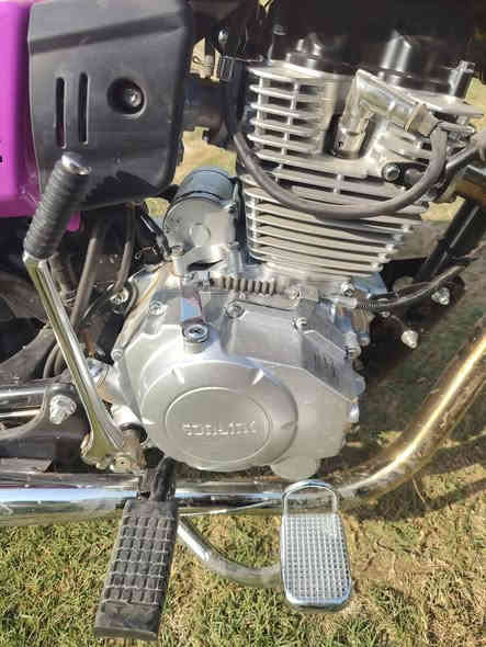 سلام علیکم دراجه سافان للبيع زيرو 2025 مكاني بغداد اليوسفيه الشارع الثالث دراجه مكفوله من كلشي السعر ٩٥٠ وبيها مجال شي قليل ***********
