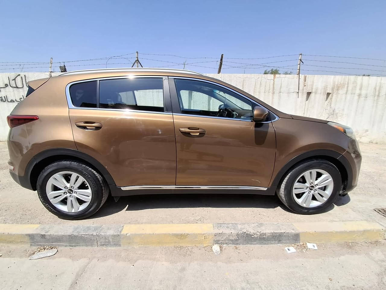 سبورتج وارد امريكي موديل ٢٠١٧ محرك ٢٤٠٠ GDI كير محرك مكفولات
لون جوزي ذهبي
حادثها جاملغ الايسر في امريكا
ومبدل الباب الخلف السكن 
كرسي كهرباء مع تدفئة الكشنات الامامية
رقم واسط سنوية باسمي تحويل مباشر مكاني بغداد
رقم الهاتف ***********
السعر 145 وبيها مجال حك الجية
