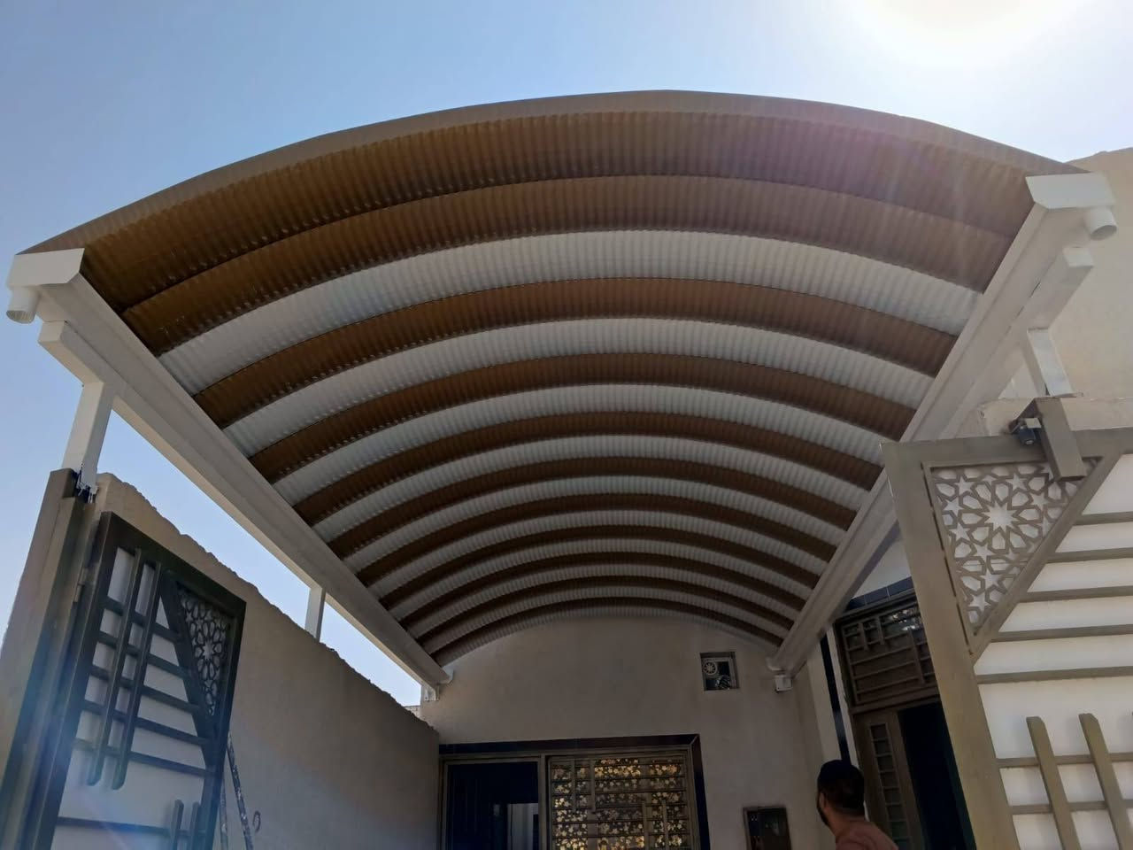 سلام عليكم حداده عامه نعمل البواب الشبابيك وسقايف الكي سبان وسقايف الكيربي شقل درجه أوله مكان ناصريه حي جوادين مقابل الاسكان ***********واتساب
