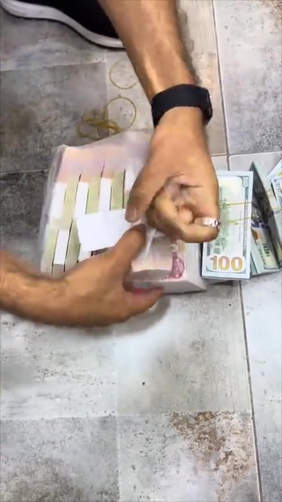 فلوس العراقي المليون ب300الف تسليم كاش تو كاش يعني سلم وستلم لكل فئات موجوده 5تالف /10تالف /25الف /50الف/طبعه الايرانيه


**إذا كنت صاحب هذا الإعلان وتريد حذفه لأي سبب، رجاءا أرسل رسالة إلى الدعم الفني**