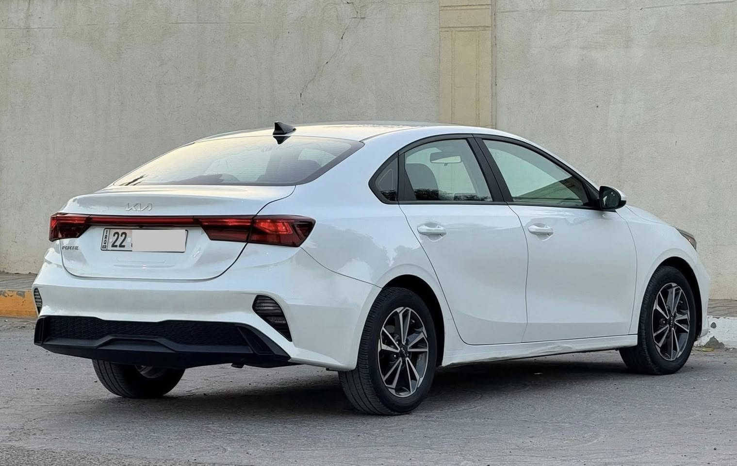 كيا فورتي  موديل  2023
ماشيه 50mمشي امريكا. سيارة. جديدة. اي نقص مابيها
دخول جديد وترقيم اربيل جديد وهزه جديده تحويل لو وكاله مضمون
• المحرك: 2000 دوش
• شاشه تدعم الكاربلي + كاميرا خلفية
• رادار أمامي
• 3 أنظمة قيادة
• تحكمات ستيرن+ نظام تحديد المسار
• السيارة نظيفة جداً وجديدة بمعنى الكلمة بدون اي نقص

حادث جاملغ خلفي صبغ. وشوية. بارد بل بنيد ايرباك راجعات سستم بدوون. دواخل  وبدون اي نقص 

العنوان / بغداد العطيفية
السعر 150 وبيهة مجال بسيط
للأستفسار  ***********
