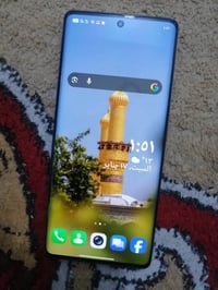 نوت ٤٠ برو • ٢٥٦ • ١٢ رام