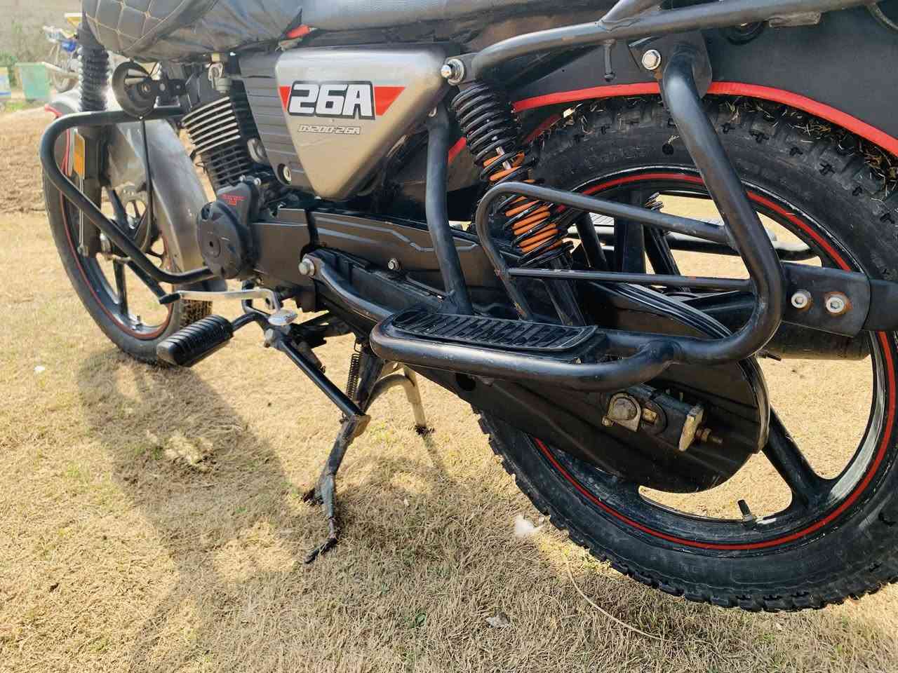 السلام عليكم 📣دراجه للبيع دايوان فحل موديل 2022 طالع 2023 كفاله عامه  من كلشي  ما مفتوح برغي بي نضيف كلش ملاحضة 🛑ما مشتغل دلفري 🛑مال دوام مدرسه فقط 🚸أوراق اصولي〽️🔱🔱
كهربائيات شغاله💯 كلها  السعر 1800 مليون و800 الف وبي مجال بسيط حك الجية واتساب واتصال ***********
