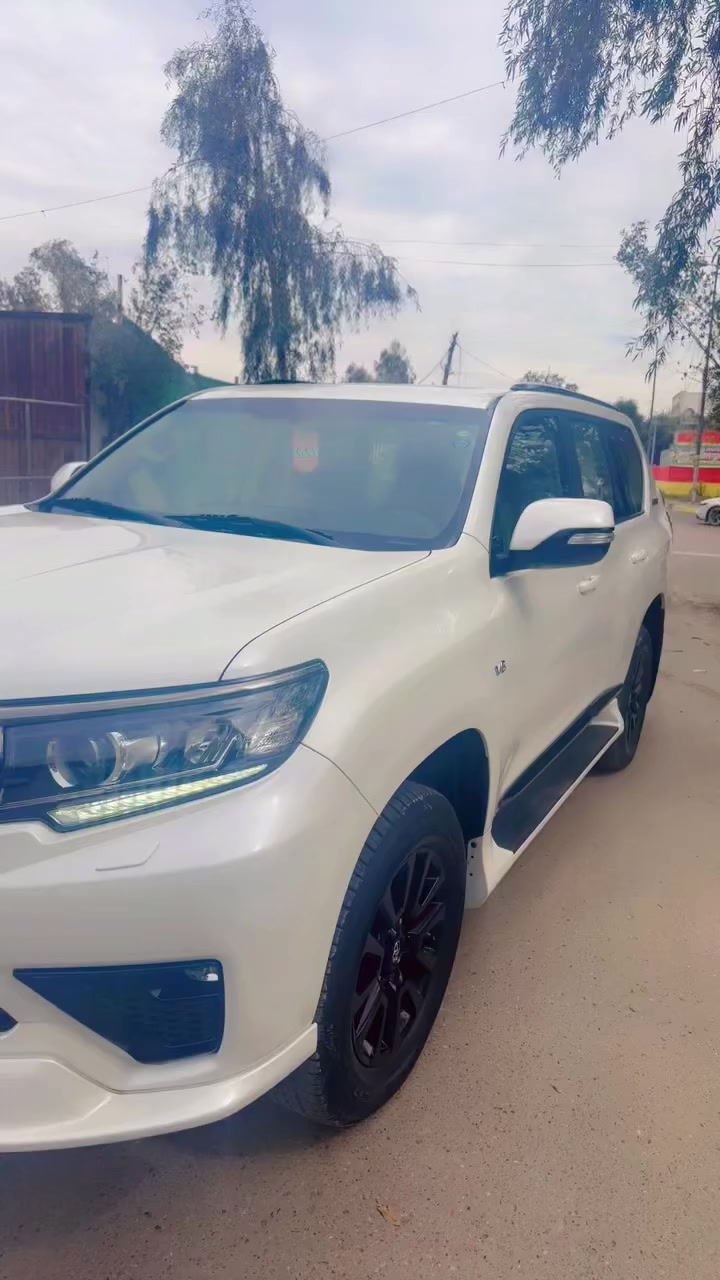 برادو 2021 مدنايت txs السياره جديدهً بمعنه الكلمه 
يطلع بالسونار اثر حالوب بس من الواحد يشوف بعينهً ماكو رصعه بس يطلع بالسونار هيج ماشيهً 53 السياره اني ماخذهً زيرو تصعد جام بالتقفيل ثلاجه زراك لايت شاحن وايرليس 7 راكب 3 قطع تبريد فتحه وجلد وكشنات كهرباء ومسويلهً ادامه كاملهً بالشركه الي ياهذهً دينار ميصرف عليهً السعر 405 
رقم الهاتف ***********
