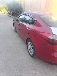 فورتي 2014 أمريكي بيها قطعتين بنيد وجاملغ سياره جاهزه تبريد السعر 95 ا...