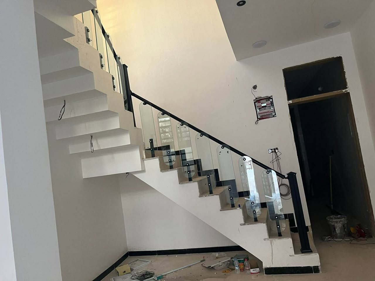 🏠 / البيت للبيع مساحه100 متر طابو زراعي سند 25
واجهه 5/ نزال 20. 

🧱 بناء حديث درجه أولى  تسليم مباشر

الطابق الاول/ مطبخ . أستقبال . هول . غرفه . مجمع صحيات 
الطابق الثاني /غرفه وكليدور
🌎 الموقع/ الاساتذه خلف دائره شيوخ العشائر قريب على شارع 80

للأستفسار أكثر مراجعة مكتب المدار المقاولات العامه 
شارع 80 كربلاء اسماك الشجري  .. مقابل أستدارة سونار السلطاني  
‏‎***********/علي زيكو
‏‎***********/ علي زيكو
