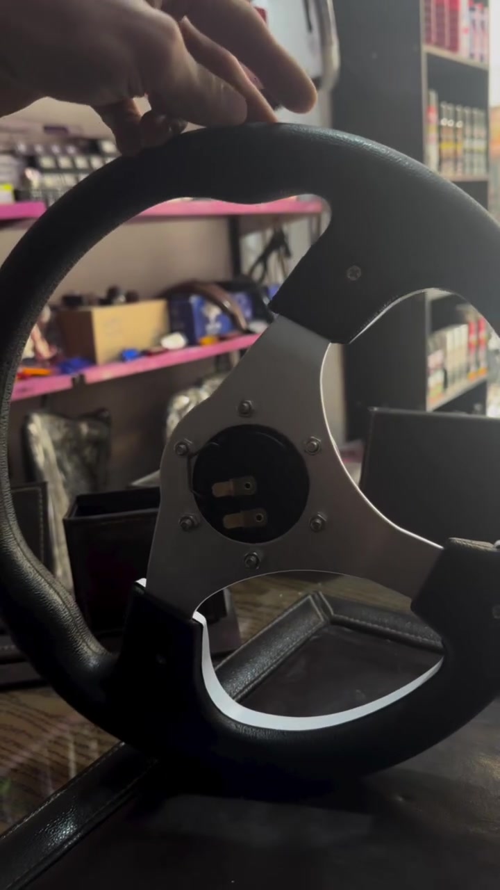انتظرونا بتشكيلة جديدة من قطع السبور 🏎️ عجم كروب اختياركم الأفضل 
.
.
.
#سيارتك #سيارات_رياضيه #سيارات_سبورت #شاشات_أندرويد #تعديل_سيارات


**إذا كنت صاحب هذا الإعلان وتريد حذفه لأي سبب، رجاءا أرسل رسالة إلى الدعم الفني**