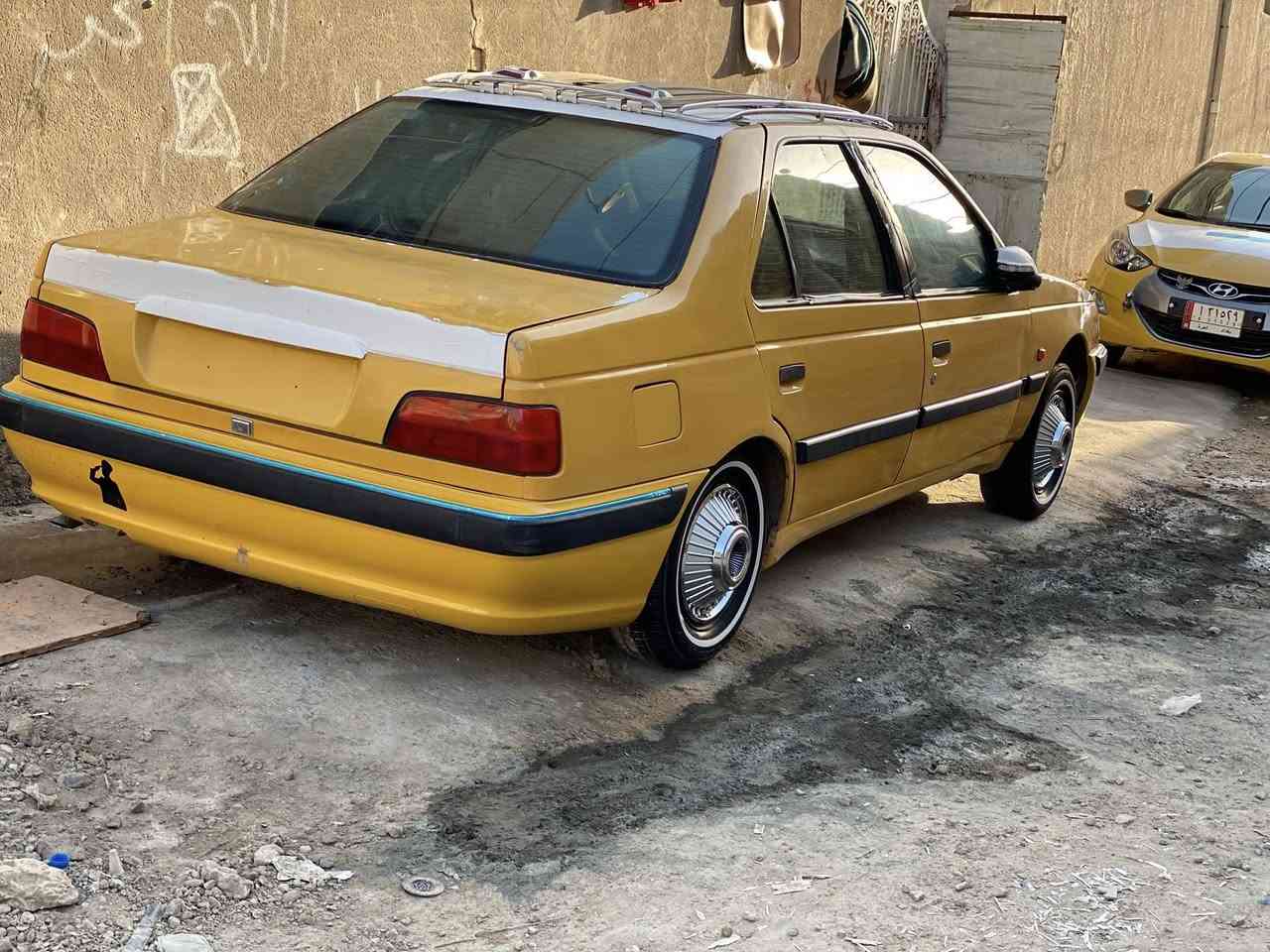 سلام عليكم 
بيجو 405 محدثه بارص موديل 2011 
سياره حلوه ونضيفه حداديه امامي وخلفي 100 
تخم تايرات مكينه كير نضيفات وخير من الله 
لا تنقيس ولا تبخير رقمها واسط نكليزي مشروع وطني 
مكاني بابل حله السعر 35 وبيها مجال ***********
