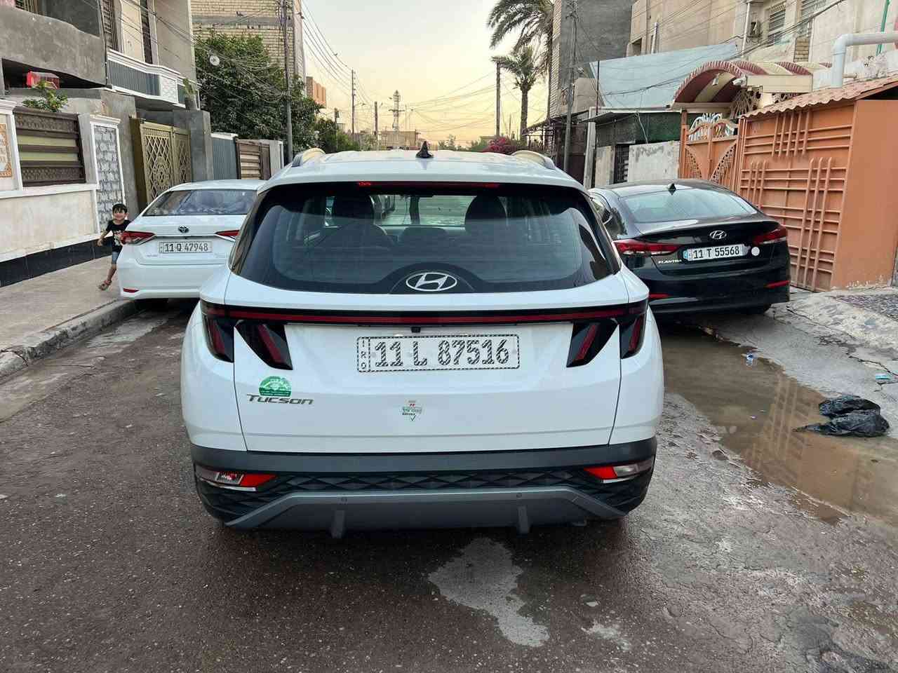 السلام عليكم توسان خليجي موديل 2021
محرك 2000 دوش 
بصمة 

اوتو هولد

هاند بريك دكمة

ويل كب

تحديد مسار شاشة كامرة 

حساسات امامي وخلفي 

لد نهاري وليلي زنون

ترحيب عند الاقتراب 

مري شفط 

كراسي كهرباء 

السيارة ماشية 70 الف وقابلة للزيادة

باسمي السيارة

السعر 177 وبيها مجال مكاني البياع الشرطة الخامسة 

رقمي ***********
