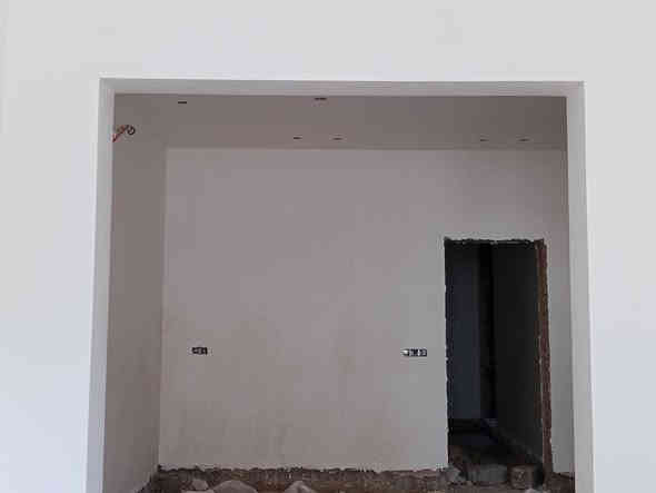 سلام عليكم خلفه تشميع وجص وبورك شغل كله عليزر حتى السقف ليزر ستلام مهندس بشرط مكاني بغداد العامريه للاستفسار على الرقم ***********
