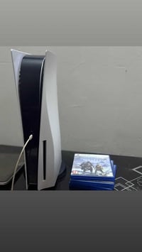 بلايستيشن5 • نضيف • ٣ أقراص ويدتين