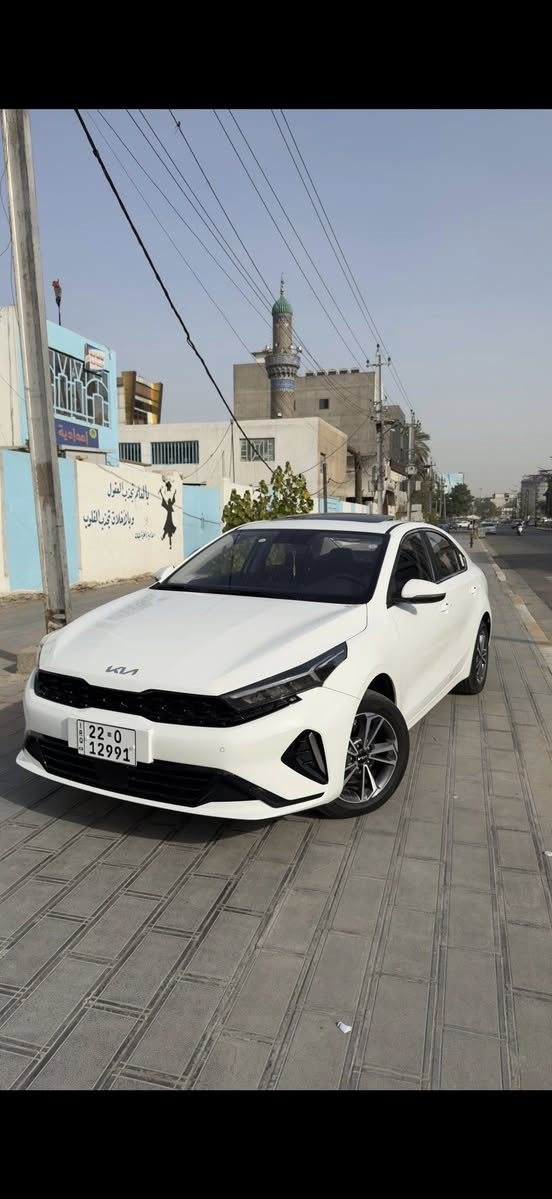 سلام عليكم شباب
البيع نقد او اقساط ((موضف حصراً))
كي ثري للبيع موديل 2024
السيارة فول مواصفات ماشية 8000k يعني جديدة
ماصفات السيارة 
١-بصمة 
٢-فتحة 
٣-تحكم ستيرن 
٤-مري شفط 
٥-بنوراما 
٦-حساس امامي خلفي 
٧- كامرة 
٨-اشاير بلمري 
٩-كشن جلد 
١٠-نقطة عمياء 
١١-لايت زنون 
١٢-انارةLED
١٣-مانع نزلاق 
١٤-وتو هولد 
١٥-اربع وضعيات قيادة سبورت - يكو - نورمال - وطبيعي 
محرك السيارة 1500 دبل نوزل يعني  السيارة خير من لله والسيارة اباسمي اتريد تحويل تريد وكالة تدلل والسيارة مكفولة عدة هاي الطخة الي بل جاملغ والباب مال دراجة 
مكان السيارة بغداد والشراي يتصل
***********
***********
