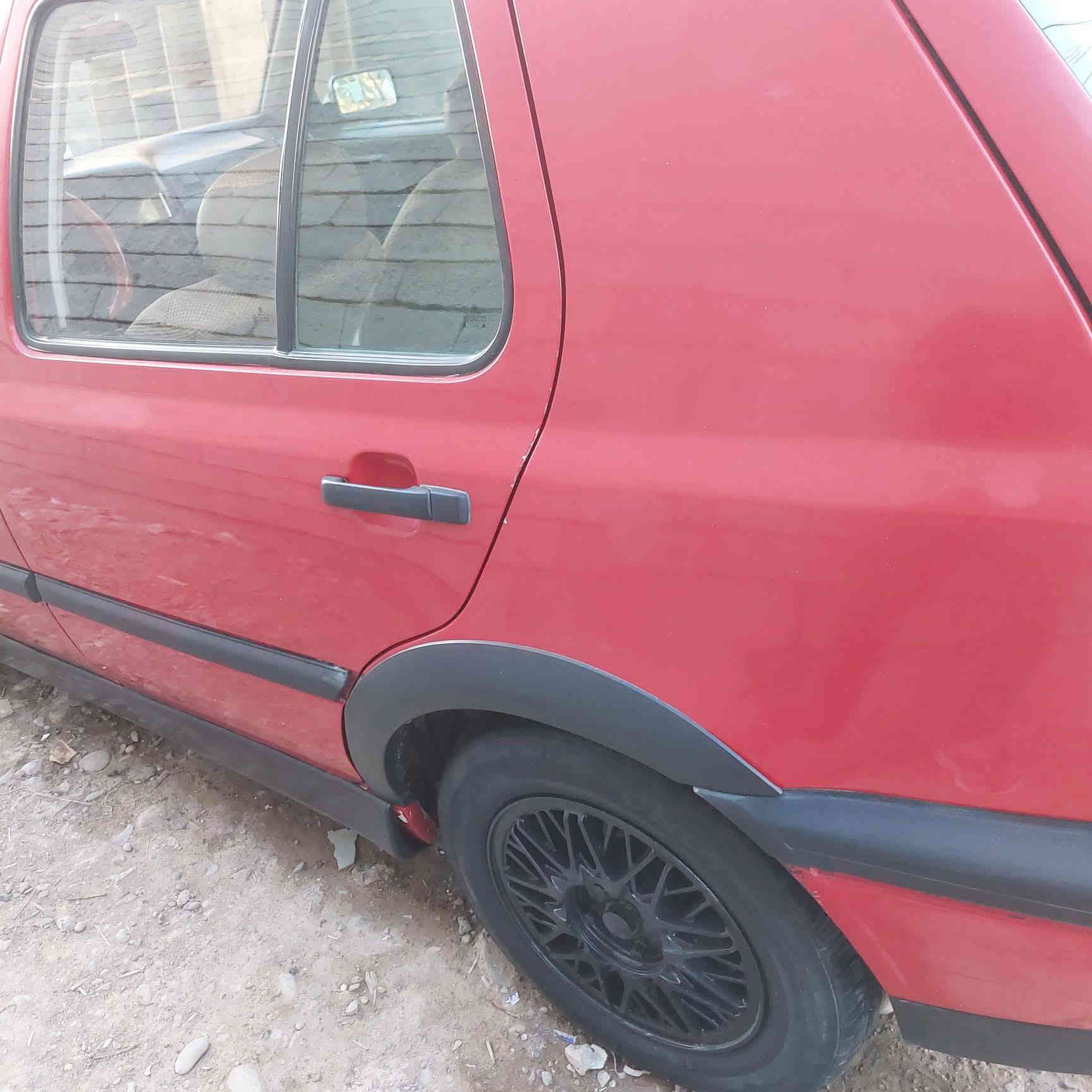 السلام عليكم كوالف البيع
موديل ١٩٩٢ كير اتوماتيك السعر ٣٨ 

وبيها مجال حك الجيه وتجي واشوف 

السياره بعينك ***********
