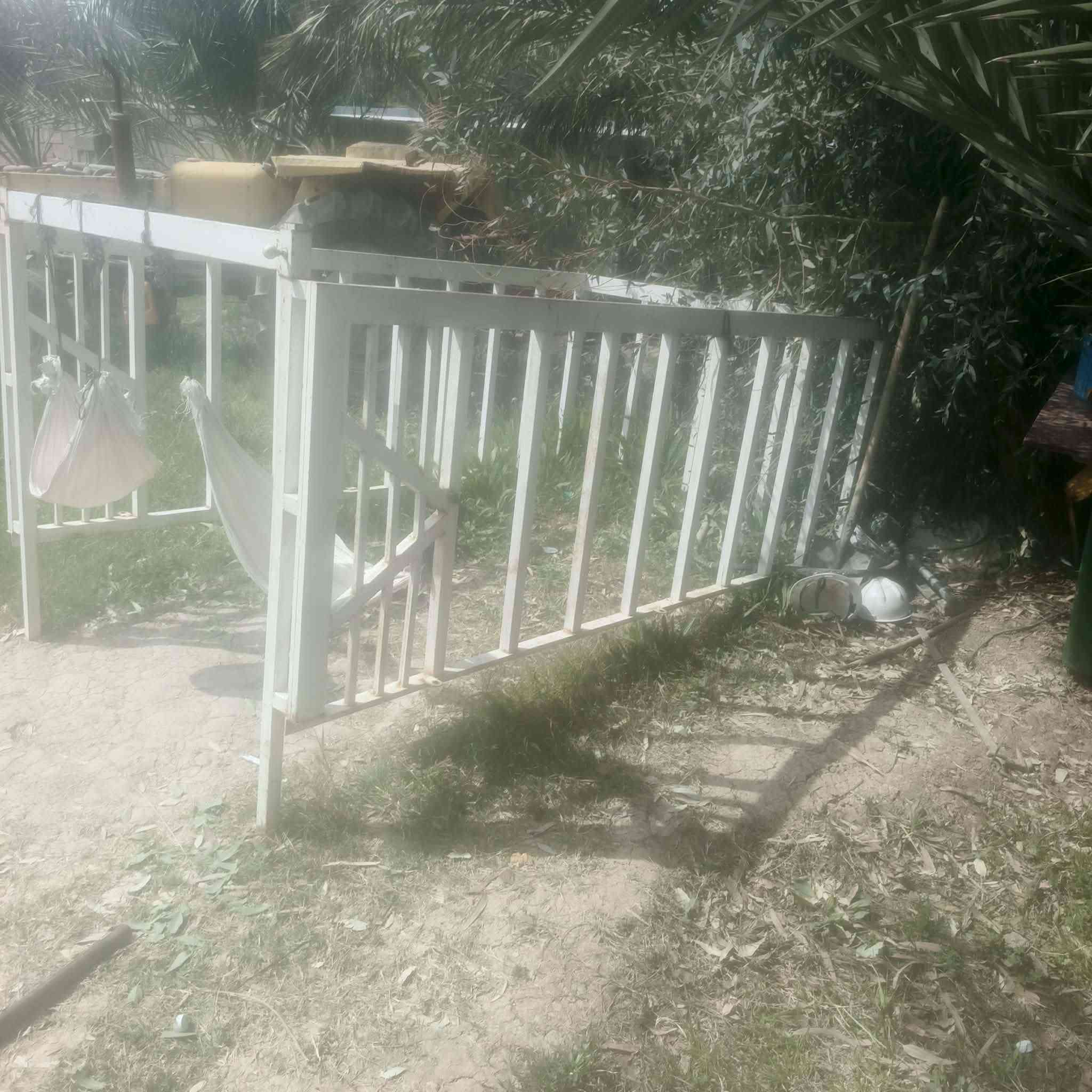 للبيع محجر كيا جديد بعده مامشدود
سعر 400 مكان نعمانيه ‏‪***********‬‏
