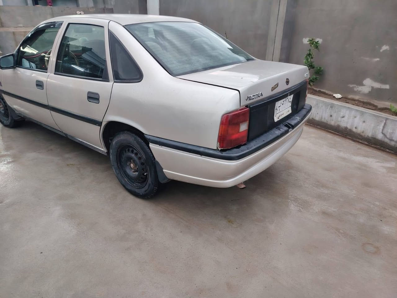 اوبل فكتره موديل  91 محرك 18كير محرك شرط وكاله او تحويل شرط السعر43 بيها مجال الرقم ***********0
