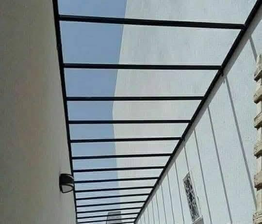 حدادة الصادق لعمل جميع أنواع المسقفات والكيسبان و السندويج بنل وتغليف المناور بمادة المزجج والقواطع الداخلية والخارجيه وعمل الابواب والشبابيك والمحجرات داخل بغداد فقط  الاتصال واتساب ***********
