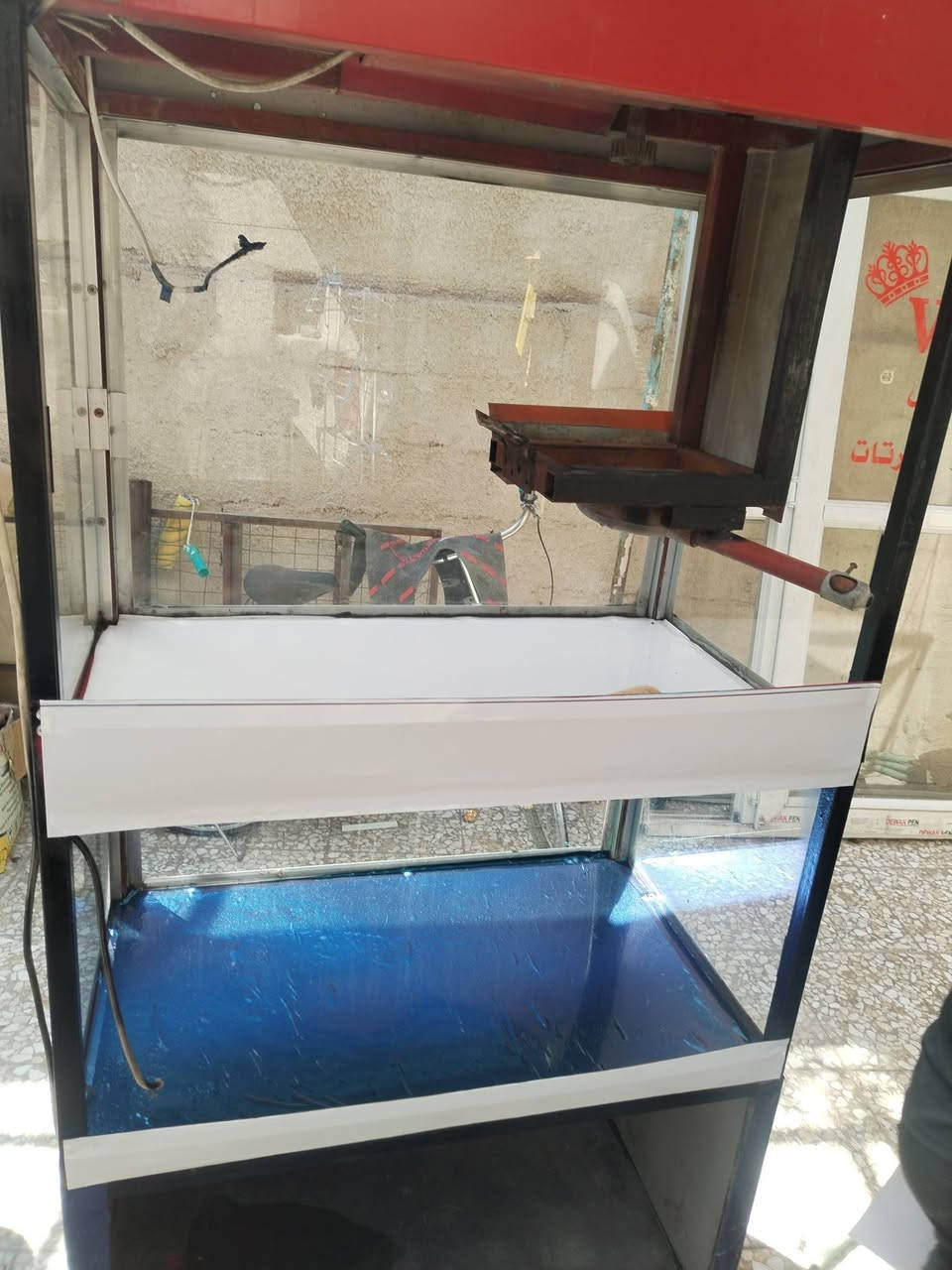 مكينة حب شمس للبيع اني شايل الجدر الماطور شغال كهربائيات شغاله مسويه مال جبس الكراده السعر 125,000 
عنواني البياع الشرطه الخامسه ***********
