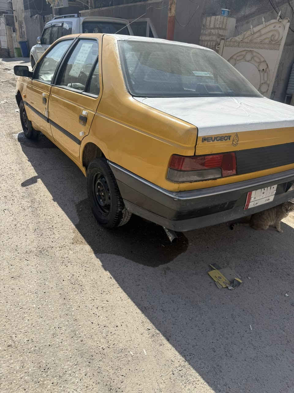 السلام عليكم للبيع بيجو روى للبيع سياره كلش نصيفه وحلوه ورقم بغداد الماني كير محرك كله عل ابلاد السعر 27 وبيها مجال للاستفسار على رقم ***********
