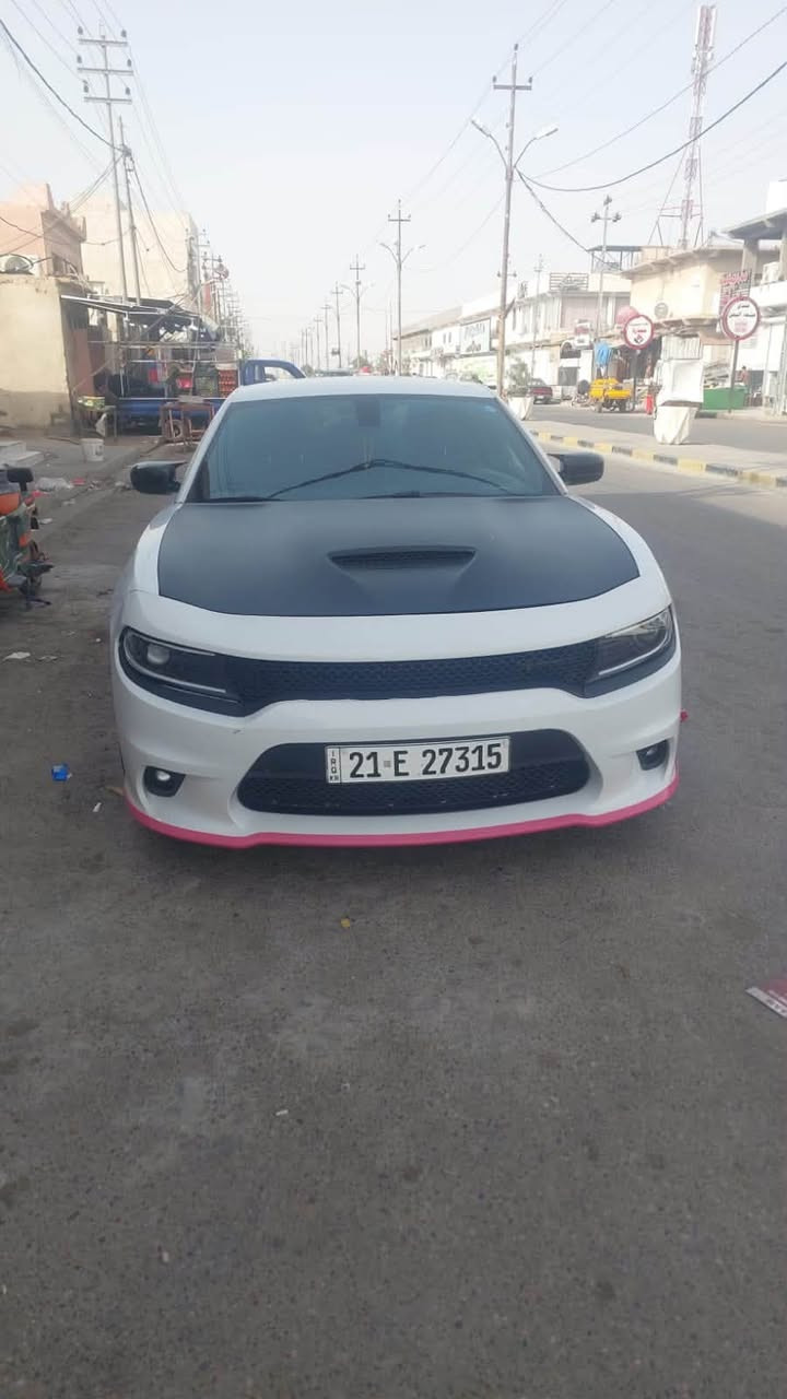 السلام عليكم جارجر مديل 2015 اصل موصفات SXT طابه كفاله عامه من كلشي بل عراق بيه صبغ قطعتين ولبنيد ودعاميات محدثه SRT لغود وشواصي كفاله مكينه وكير وكسل وحداديه وتبريد مكفولات مكينه 3600 تويل سياره جاهزه من كلشي وعليه يدامه من كلشي رقم سليمانيه بسم كردي تحويل لو وكاله حاضر سنويه 2028 تنتهي مكاني بصره ام قصر سعر 165 
***********
ملاحضه انه مكلف بل نشر
