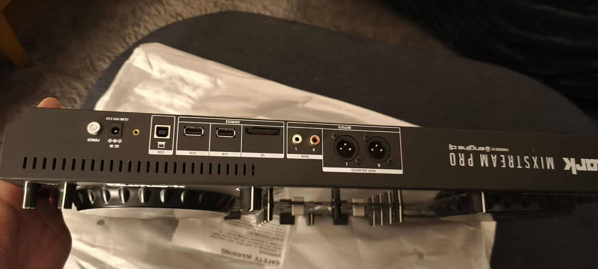 Used All in one  DJ Controller Mixstream Pro+

Price 480$


**إذا كنت صاحب هذا الإعلان وتريد حذفه لأي سبب، رجاءا أرسل رسالة إلى الدعم الفني**