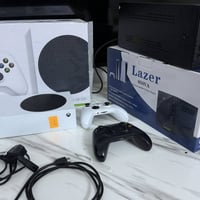 اكس بوكس سيريس اس اخو الجديد نضافه 100/100 مع يوبيس 850 مستخدم شهر مع ...